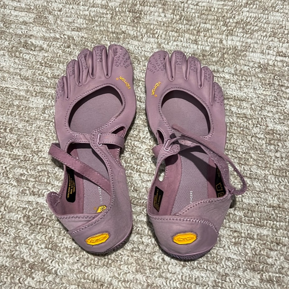 Vibram Women's FiveFingers Alitza Loop Shoe